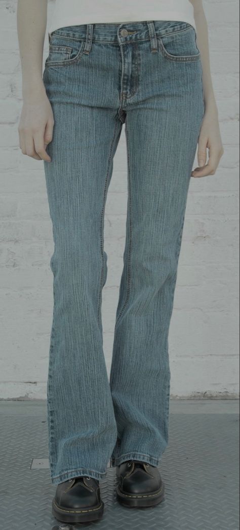 Brandy Melville Flare Jeans, Brandy Melville Bootcut Jeans, Brandy Melville Jeans Outfits, Brandy Melville Clothes, Brandy Pants, Brandy Jeans, Goals 2024, Vampire Twilight, Brandy Melville Jeans