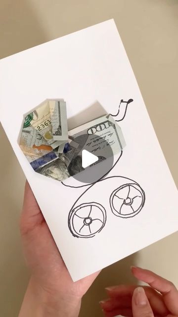 Valentina Balance on Instagram: "Quick & Easy diy baby shower gift #giftideas #babyshower" Baby Shower Envelope Ideas, Baby Shower Money Gift Ideas, Baby Shower Money Tree, Regalos Baby Shower Originales, Regalo Baby Shower Ideas, Baby Shower Gift Wrapping Ideas, Unique Gift Card Presentation, Money Box Ideas, Money Origami Tutorial