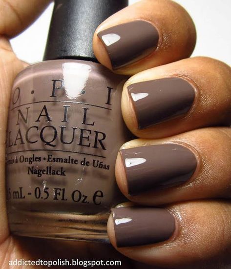 Fall Nail Colors | adoubledose.com Nagellack Trends, Nagel Tips, Makijaż Smokey Eye, Bohol, Colorful Nail Designs, Fall Nail Colors, Jairzinho, Autumn Nails, Opi Nails