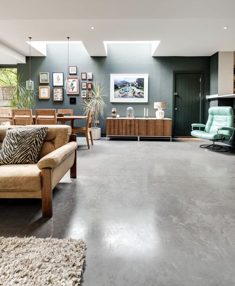 Colored Concrete Floors Interior Design, Residential Concrete Floors, Concrete Living Room, Concrete Floors Living Room, Concrete Floors In House, Interior Concrete Floors, Concrete Interiors, Concrete Kitchen, Cement Floor