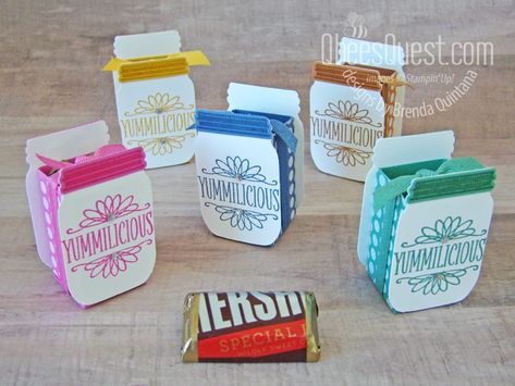 Hershey Homemade Card Designs, Jar Of Flowers, Hershey Candy, Hershey Miniatures, Mini Treats, Craft Booth Displays, Hershey Bar, Candy Crafts, Candy Cards