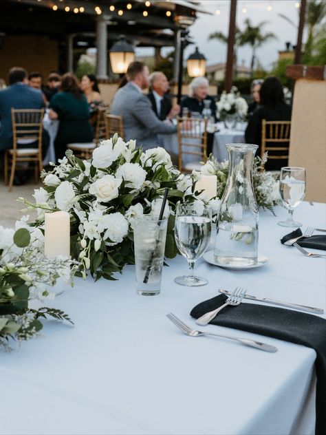 Sweetheart table details at The Retreat by Wedgewood weddings. Sweetheart Table Wedding Decor, Wedding Drink Ideas, Wedding Sweetheart Table Decor, Table Wedding Decor, Reception Lighting, Wedding Reception Lighting, Reception Ideas Wedding, Lighting Wedding, Sweetheart Table Wedding