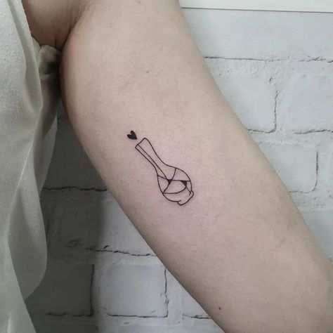 101 Best Kintsugi Tattoo Ideas That Will Blow Your Mind! - Outsons Kintsugi Tattoo Minimalist, Wabi Sabi Tattoo Ideas, Wabi Sabi Tattoo, Imperfection Tattoo, Kintsugi Tattoo Ideas, Philosophy Tattoos, Kintsugi Tattoo, Popular Tattoo Ideas, Unforgettable Tattoo