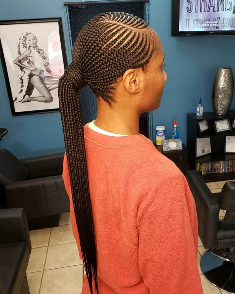 Low Feed In Braids Ponytail, Upstyle Braids For Black Hair, Carrot Hairstyles, Cornrow Ponytail, Easy Short Haircuts, Weave Hairstyles Braided, Haircut Tutorial, Hair Braiding Styles, Braided Cornrow Hairstyles