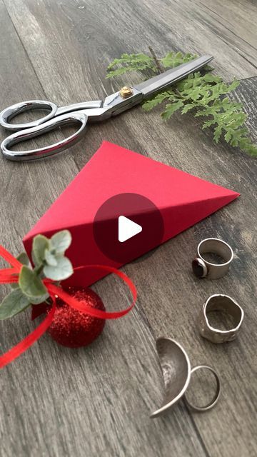 Christmas Treats Holders, Paper Craft Ideas, Packaging Paper, Copy And Paste, Gift Toppers, Diy Holder, Treat Holder, Diy Gift Box, Gift Box Packaging