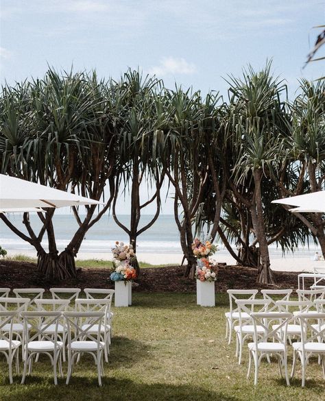 Perfect Noosa day...⁠ ⁠ Ceremony Venue: Maison La Plage⁠ Photographer: @estellaphoto⁠ Florist: @mondofloraldesigns⁠ Stylist: @lovebirdweddings⁠ ⁠ ⁠ ⁠ ⁠ ⁠ ⁠ ⁠ ⁠ ⁠ ⁠ ⁠ ⁠ ⁠ ⁠ ⁠ ⁠ ⁠ #originalwedding #beautifulwedding #elegantwedding #weddinginspiration #weddingideas #weddingdecor #weddingdetails #weddingstyling #weddingstyle #weddingdesign #luxurywedding #sunshinecoastwedding #weddingstylist #lovebirdweddings #noosaweddingstylist #noosaweddingvenue #weddingexpert #weddingmentor #destinationwedd... Noosa Beach House, Hasting Street Noosa, Noosa Heads Australia, Private Property Wedding, Noosa Wedding, Noosa Heads, Wedding Journal, Love Birds Wedding, Wedding Reception Flowers