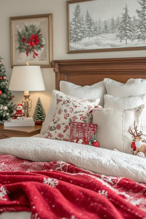 Red Christmas Pillows, Cozy Christmas Bedroom Aesthetic, Christmas Bedroom Aesthetic, Christmas Decor Aesthetic, Cozy Christmas Bedroom, Christmas Bedrooms, Trendy Christmas Decor, Bedroom Aesthetic Ideas, Holiday Bed