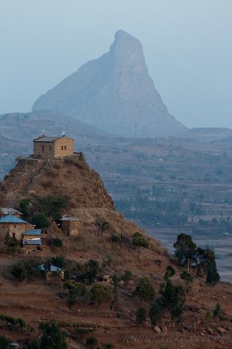 Axum Ethiopia, Ethiopia History, Fantastic Scenery, Ethiopia Travel, African Mythology, Ethiopian Jewelry, Manchester United Wallpaper, Mystical Places, Outdoors Tattoo