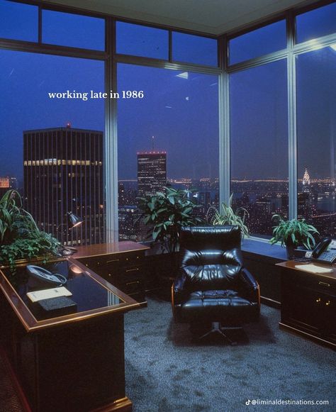 80s Futurism Interior, Nyc 80s Aesthetic, 80s Nyc Aesthetic, 1980s Interior Design Bedroom, 80s Futurism Aesthetic, 1980s Architecture, 1980s Futurism, 80s Decor Interior Design, 80s Futurism