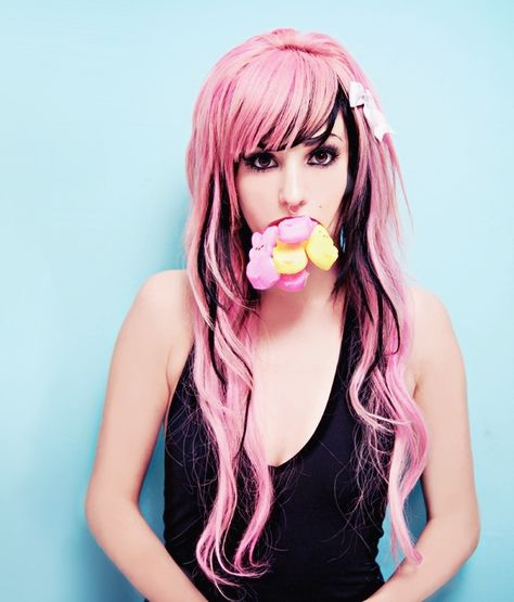 Audrey Kitching Scene, Scene Girl Fashion, Audrey Kitching, Pink And Black Hair, Scene Queens, Emo Hair, Scene Girls, Scene Fashion, Scene Kids