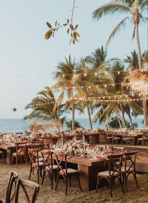 Mexico Beach Weddings, Hawaii Beach Wedding, Tropical Wedding Inspiration, Fiji Wedding, Destination Wedding Decor, Dream Beach Wedding, Beachy Wedding, Beach Wedding Reception, Tropical Beach Wedding