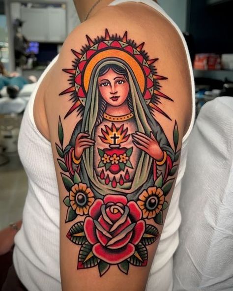 Mary Traditional Tattoo, Virgin Mary Tattoo Design, Mary Tattoo Design, Mother Mary Tattoos, Saint Tattoo, Catholic Tattoos, Virgin Mary Tattoo, Traditional Tattoo Inspiration, Mary Tattoo