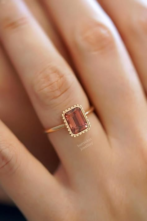 Rose Gold Engagement Rings By Famous Jewelers ★ #engagementring #proposal Anting Manik, Rose Gold Engagement Rings, Modern Gold Jewelry, Gold Jewelry Stores, Indian Jewellery Design Earrings, Gold Rings Jewelry, Gold Rings Fashion, Gold Ring Designs, Gold Jewelry Simple