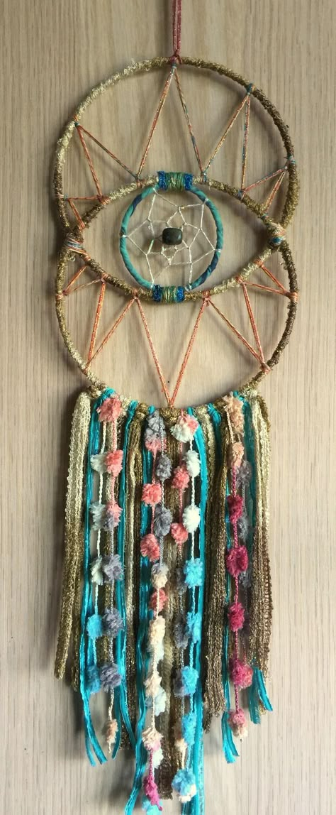 Image result for bohemian crafts Dreamcatchers Diy, Atrapasueños Diy, Dream Catcher Patterns, Dream Catcher Tutorial, Dream Catcher Decor, Dream Catcher Craft, Gods Eye, Dream Catcher Diy, Dream Catchers