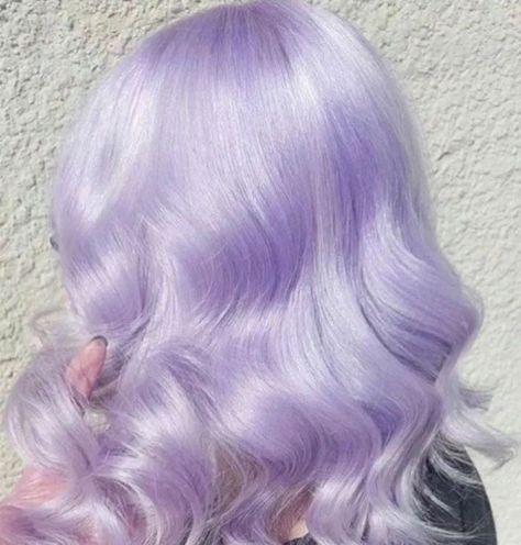 Lavender Hair Ideas, Lavender Hair Color Ideas, Purple Hair Color Ideas, Pastel Purple Hair, Purple Hair Color, Lavender Hair Colors, Hair Color Ideas For Fall, Light Purple Hair, Luxury Purple