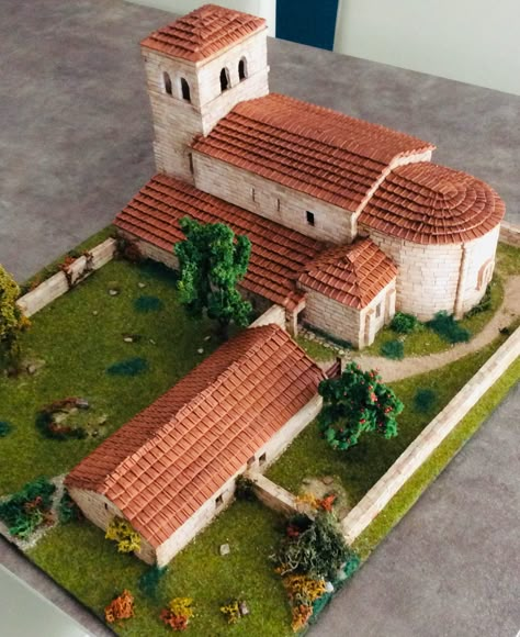 Minecraft Hacienda, Tuscany Houses, Modern Minecraft Houses, Ancient Roman Architecture, Miniature Design, Fantasy Town, Italian Village, Roman Architecture, Model House