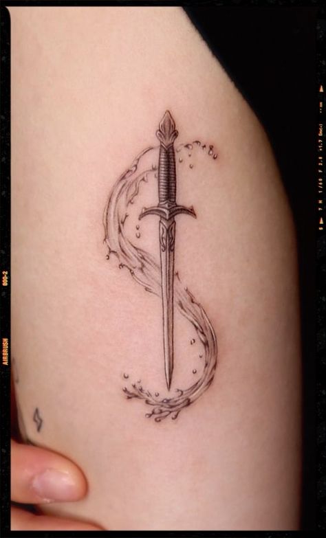 Riptide Tattoo Percy Jackson, Percy Jackson Inspired Tattoos, Riptide Tattoo, Pjo Tattoos, Tatuagem Percy Jackson, Percy Jackson Tattoo, Truth Tattoo, Golden Tattoo, Gothic Tattoos