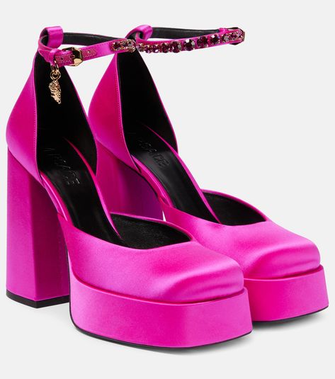 Versace Platform Heels, Versace High Heels, Pngs Clothes, Medusa Aevitas Platform, Shoes Coquette, Pink Medusa, Bimbocore Outfits, Versace Heels, Pink Platform Heels