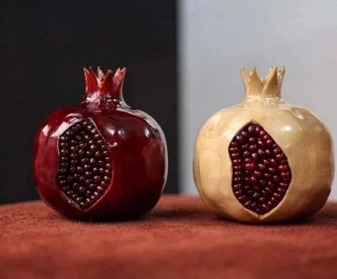 Handmade pomegranates for your Rosh Hashanah table! Pomegranate Art, Ceramics Pottery Bowls, Keramik Design, Ceramics Ideas, Xmas Diy, Beautiful Home Decor, Ceramics Pottery Art, Clay Art Projects, Pomegranate Seeds