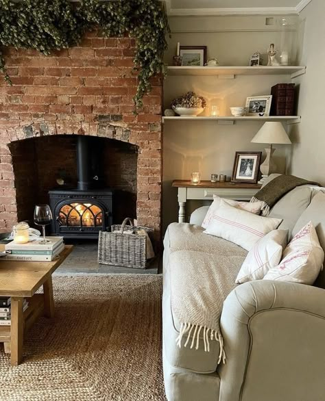 Cottage House Interior, Log Burner Living Room, Sore Neck, Grandparents House, Luxury Cottage, Cottage Living Rooms, Cosy Living Room, Cosy Living, Cottage Interiors