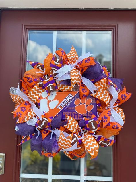 Clemson Wreath, Nfl Wreaths, Clemson Tigers Football, Clemson Football, Sports Wreaths, Football Wreath, Clemson Tigers, Spring Wreaths, Wreath Bow