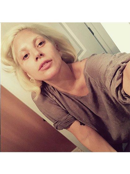 Lady Gaga No Makeup Selfies Give Us a Lesson in Going Makeup-Free | Allure Lady Gaga Without Makeup, Celebs Without Makeup, Celebrity Trends, Photo Makeup, No Makeup, Fresh Face, Signature Look, Without Makeup, Cara Delevingne