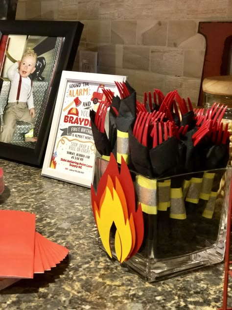 Modern Firefighter Party, Firefighter Graduation Party, Firemans Ball Decorations, Firefighter Themed Birthday Party Food, Vintage Fireman Party, Firefighter Party Food, Fireman’s Ball Decorations, Fire Engine Birthday Party, Fire Department Christmas