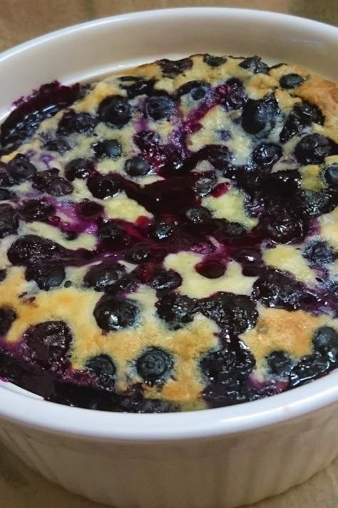 Blueberry Clafoutis, Blueberry Desserts Recipes, Clafoutis Recipes, Berry Cobbler, Blackberry Cobbler, Berry Good, Berry Berry, Blueberry Desserts, Blueberry Cobbler