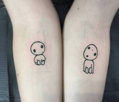 Soot Sprite Matching Tattoo, Matching Tattoos Ghibli, Gibli Studio Tattoo Minimalist, Studio Ghibli Stick And Poke, Matching Tattoos Studio Ghibli, Simple Ghibli Tattoo, Matching Ghibli Tattoos, Stiches Tattoos, Matching Studio Ghibli Tattoos