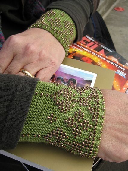 Bead Knit, Fun Patterns, Knitting Magazine, Beading Needles, Wrist Warmers, Beaded Cuff, Knit Mittens, Needle Work, Knitting Accessories