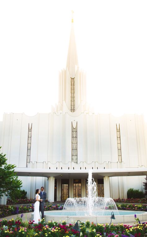 Jordan River Temple Wedding, Jordan River Temple, Temple Wedding Pictures, Temple Marriage, Jordan River, River Wedding, Temple Pictures, Lds Wedding, Temple Art