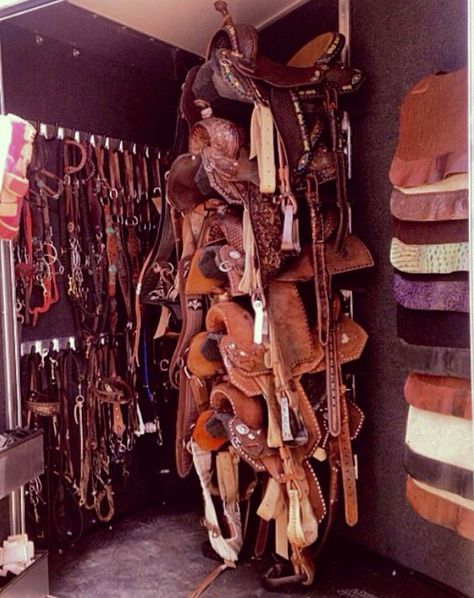 Horse Trailer Organization, Barrel Racing Tack Sets, Barrel Racing Tack Rodeo, Tack Room Organization, Horse Tack Rooms, Horse Trailer Living Quarters, Horse Room, Horse Barn Ideas Stables, Dream Horse Barns