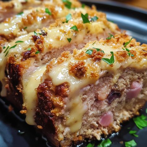 Delicious Chicken Cordon Bleu Meatloaf Recipe You’ll Love! Savory Chicken Cordon Bleu Meatloaf, Ham And Cheese Meatloaf, Fall Meatloaf Recipes, Instapot Chicken Cordon Bleu, Cordon Bleu Meatloaf, Ham And Swiss Recipes, Garlic Parm Chicken Meatloaf, Chicken Loaf Recipe, Chicken And Ham Recipes