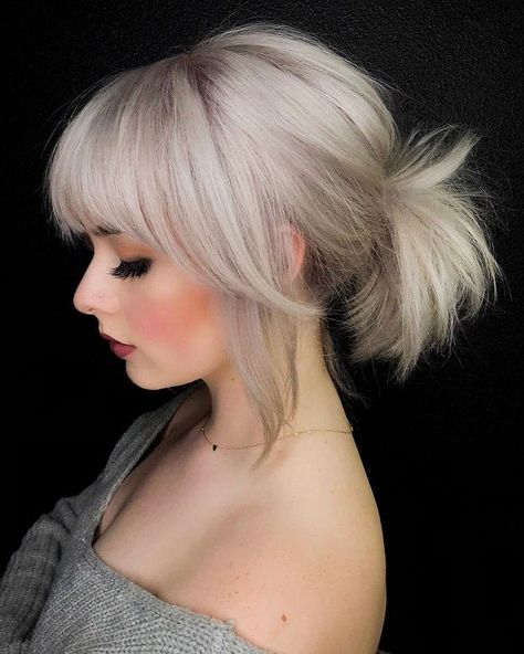 Ponytail With Bangs: 21 Styles to Turn Drab to Fab Icy Blondes, Short Hair Ponytail, Short Ponytail, White Blonde Hair, Icy Blonde, Platinum Blonde Hair, Party Hairstyles, Grunge Hair, Hair Dos