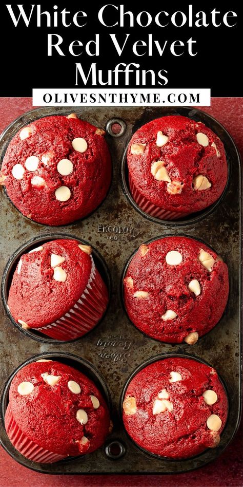 Red Velvet Baking Recipes, Red Velvet Muffins With Cream Cheese, Red Velvet Muffins Recipe, Muffin Flavor Ideas, Red Muffins, White Chocolate Chip Recipes, Red Velvet Muffin, Soft Muffins, Red Velvet Muffins