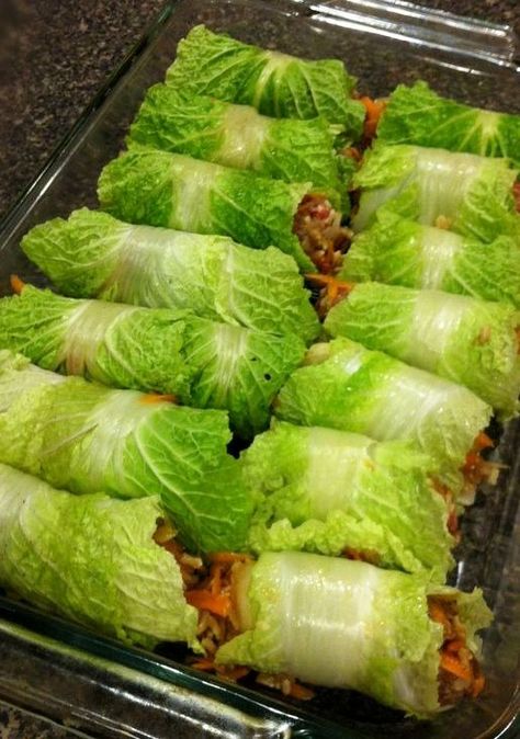 Cabbage Appetizer, Napa Cabbage Rolls, Recipe Cabbage, Spring Roll Recipe, Stuffed Cabbage, Spring Roll, Napa Cabbage, Makanan Diet, Roll Recipe