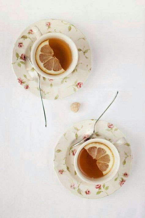 Floral China, Cuppa Tea, Makanan Diet, Chocolate Caliente, Lemon Tea, My Cup Of Tea, China Cups, Detox Tea, Tea Shop