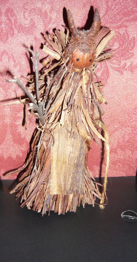 Straw doll - From Prague Hsr Oc, Straw Doll, Haunted Woods, Spooky Stuff, Wood Elf, Voodoo Doll, Voodoo Dolls, Creepy Dolls, Class Projects