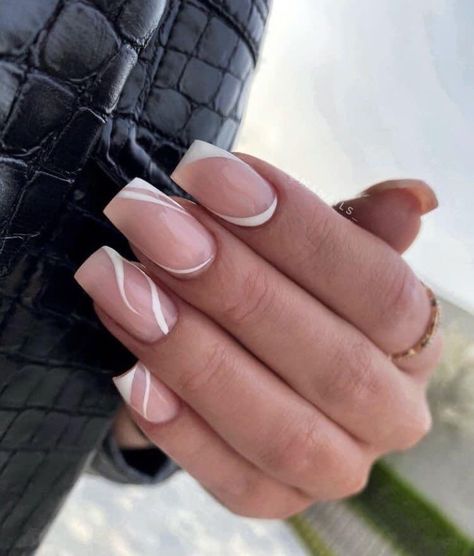 White Nail Line Design, Clear Nails With Line Design, White Line Nail Art Designs, White Squiggle Nails Square, Natural Nails With White Designs, White Abstract Nails Square, Square Nails With White Lines, Simple White Line Nail Design, French Tip Nails With Line Design