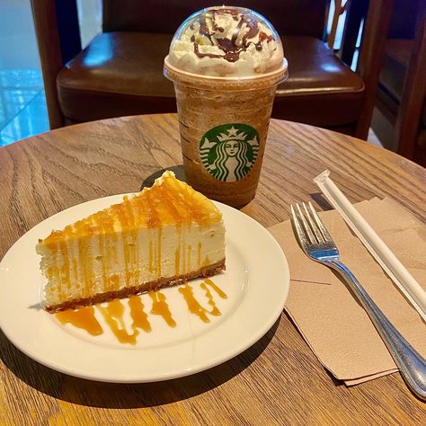 Starbucks Cheesecake, Cheesecake Starbucks, Coffee Cheesecake, Starbucks Coffee, Yum Yum, Cheesecake, Pie, Bread, Cheese