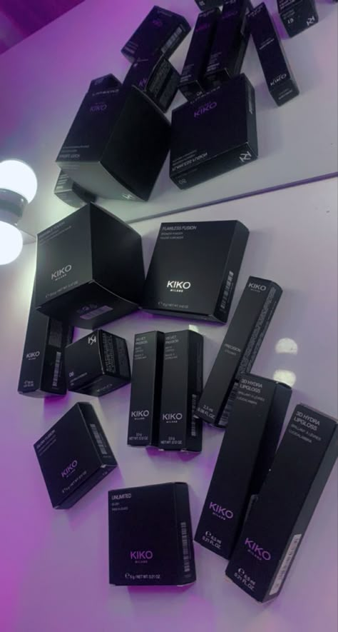 Kiko Milano Aesthetic, Kiko Aesthetic, Makeup Kiko, Kiko Makeup, Gloss Kiko, Chocolate Tumblr, Aesthetic Era, Black Cosmetics, Fragrances Perfume Woman