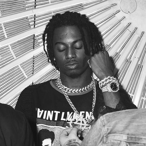 Carti Black And White Photos, Sir Cartier, Playboy Carti, Soul Society, Requiem For A Dream, White Icons, Rap Wallpaper, Rap God, Lil Pump