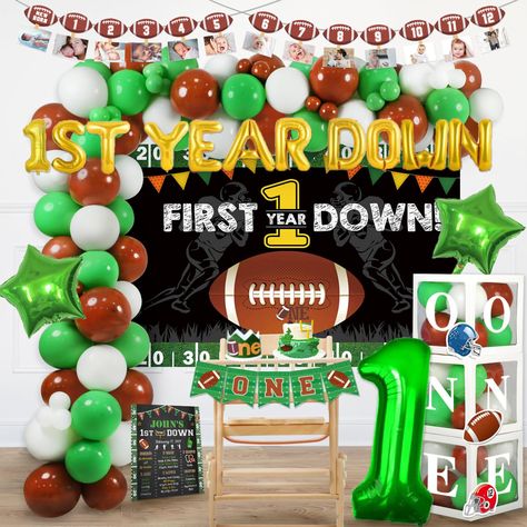 PRICES MAY VARY. HAVE FUN IN THE FOOTBALL PARTY – As a football fan, you can enjoy throwing a football-themed birthday party with our decorations. Our decorations are absolutely adorable with the football elements and the classic color scheme and it’s perfect to celebrate the first birthday! Your guests must score you some extra points FOOTBALL PARTY DECORATIONS INCLUDES - 70 x 12’’ latex balloons | 24 x 5’’ latex balloons | 17 x foil balloons | 9 x cutouts | 1 x backdrop | 2 x banners | 1 x cak First Year Down Football Birthday, Football Birthday Party Decorations, Balloon Football, Football Balloons, Football Party Decorations, Football Birthday Party, Garland Backdrops, 1st Birthday Party Decorations, Highchair Banner