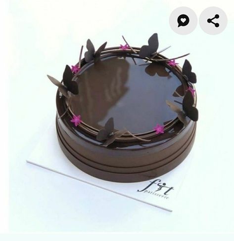 Mousse Cake Decoration Ideas, Elegant Chocolate Cake Design, Entremet Cake Design, Mousse Cake Decoration, Chocolate Cake Toppers, Chocolate Cream Cake, Cake Designs For Girl, Glaze Cake, Chocolate Cake Designs