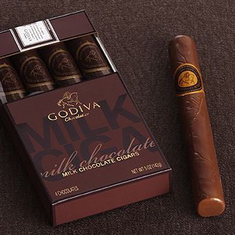 Milk Chocolate Cigars Chocolate Cigars, Godiva Chocolatier, Godiva Chocolate, Chocolate Art, Seni Dan Kraf, Cigars And Whiskey, Chocolate Assortment, Chocolate Packaging, Puff And Pass