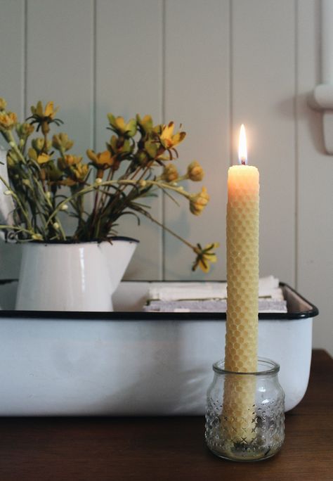 Beeswax Candles Aesthetic, Styling Candles, Orthodox Candles, Rolled Beeswax Candles, Rolled Candles, Beeswax Candles Diy, Diy Candle Sticks, Candle Workshop, Orchard House