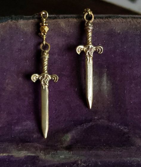 Dark Jewelry Gold, Gold Alt Jewelry, Edgy Gold Jewelry, Masculine Earrings, Dagger Jewelry, Hope Mikaelson Aesthetic, Dark Academia Earrings, Academia Earrings, Medieval Earrings