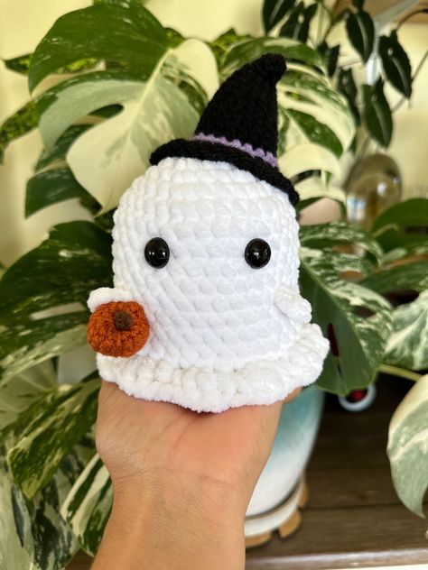 ------- Made to Order ----- A squishy adorable Ghost plushie! Made are made with very soft chenille yarn and stuffed with poly fill. They are very soft and squishy. My toddler loves them!  Ghost is about 5" tall from top of ghost. 7" from the hat.  ‼️ These plushies use safety eyes. Please use caution when purchasing for children under 5 ‼️   All my items are made in a smoke and pet free home. Care instructions: Hand wash in warm water & lay flat to dry. PLEASE SEE MY SHOP ANNOUNCEMENT FOR CURRENT TURNAROUND TIME 100% handmade with love and care! Looking for another color or style? Check out the rest of my shop! Custom order are always welcome Ghost Plushie, Stuffed Crochet, Crochet Ghost, Kawaii Ghost, Fall Crochet Patterns, Easy Crochet Animals, Soft Toy Patterns, Crochet Business, Chenille Yarn