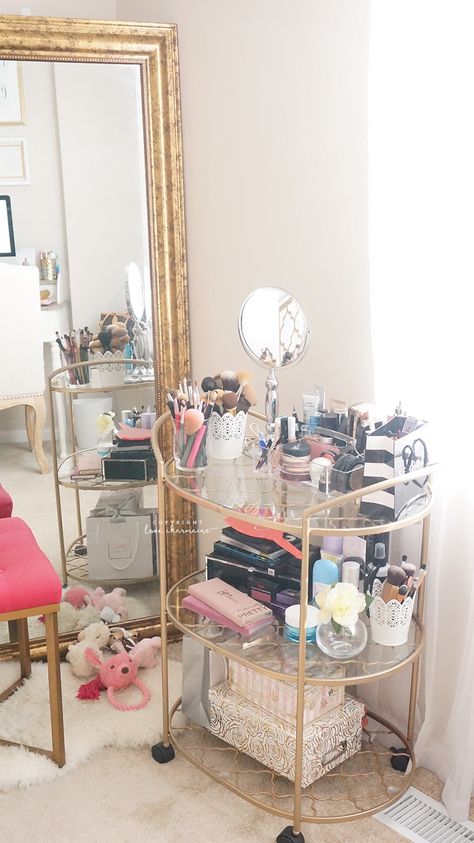 LOVEE using the bar cart for makeup - Beauty and Office Room Tour Fall 2015 Makeup Storage Cart, Scrub Wajah, Rangement Makeup, Makeup Organization Diy, Bar Cart Styling, Dekorasi Kamar Tidur, Vanity Room, Bar Cart Decor, Glam Room