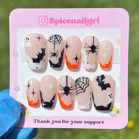 SPICENAILGRL ┃Custom Gel Press On Nails on Instagram: "🦇🕸SPOOKY🖤👻 had to do the OG Halloween colors of course, these were so fun to do☺️ Don’t forget Halloween is only 6 weeks away so order your sets now! DM to start an order💕⁣ •⁣ •⁣ •⁣ Using:⁣ @nailzbydevshop @kupainc @apresnailofficial" Nail Art Designs 2023, Nails Gothic, Halloween Nail Art Tutorial, Nail Art Halloween, Spooky Nails, Halloween Press On Nails, Gel Press, Diy Nail Designs, Halloween Nail